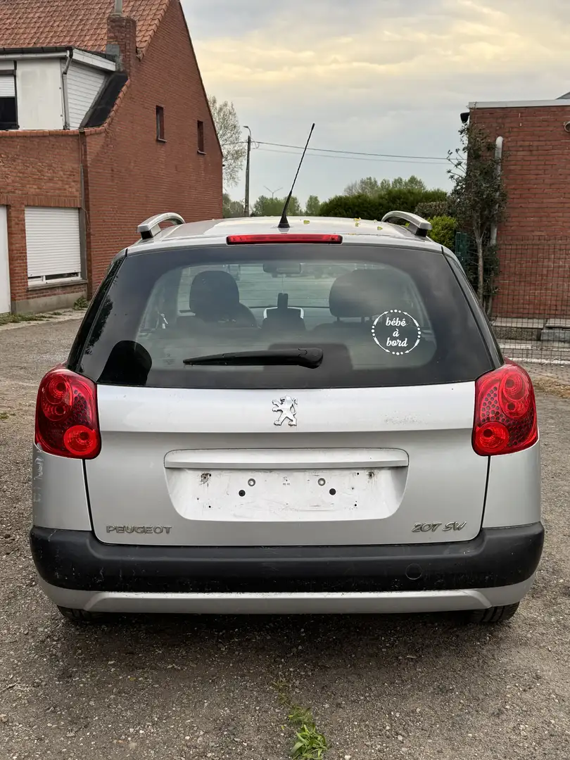 Peugeot 207 : Peugeot 207 - 11/2011 - 2