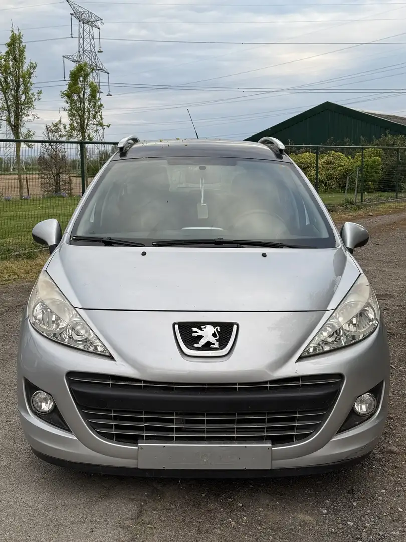 Peugeot 207 : Peugeot 207 - 11/2011 - 1