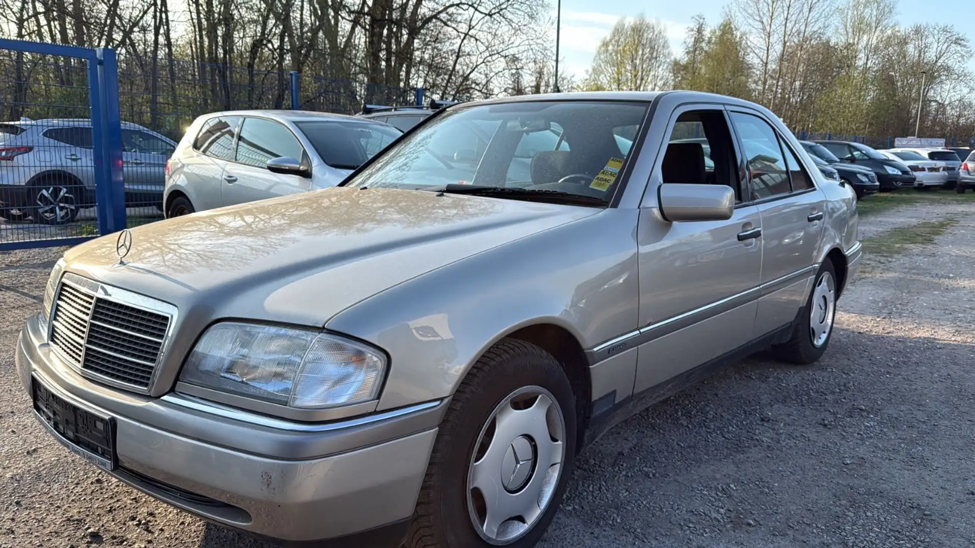 Mercedes-Benz C 220 Automatik Elegance 127.900 Silber - 1