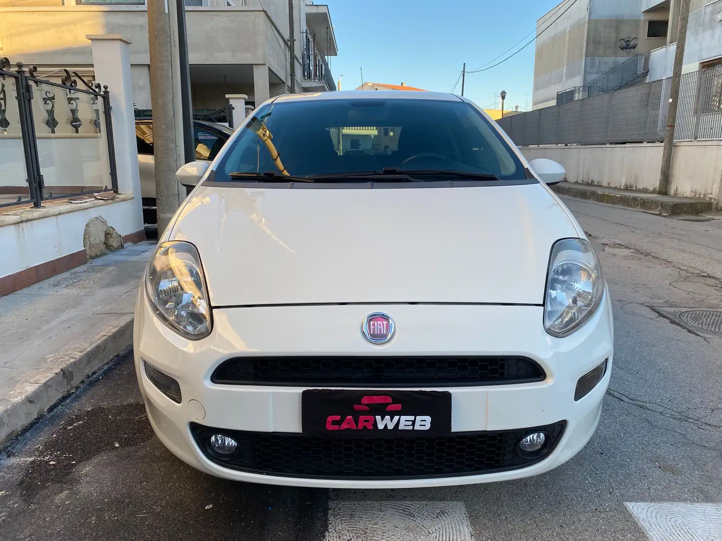 Fiat Punto 1.3 mjt II 16v Lounge 75cv Bianco - 2
