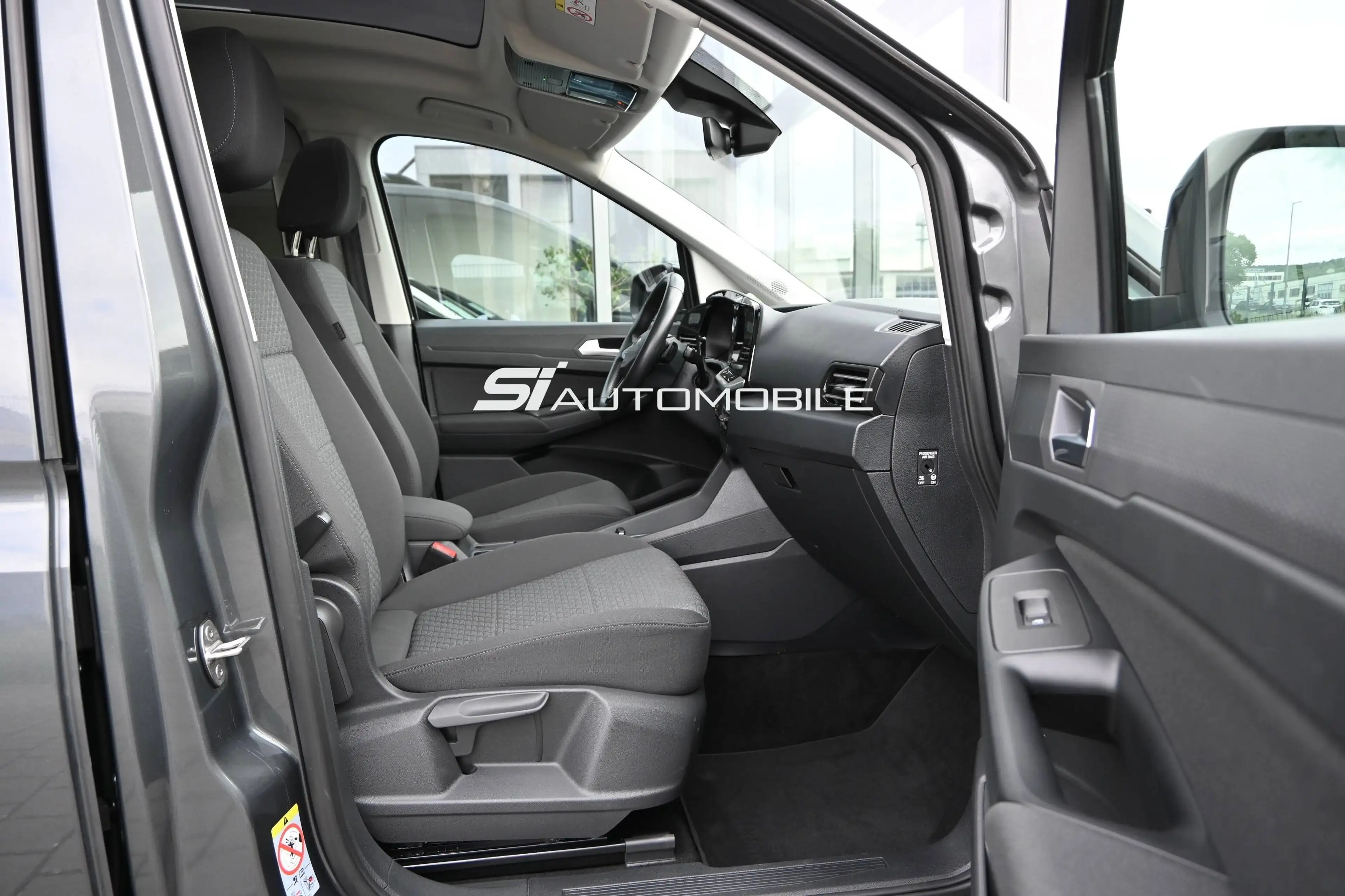 Ford Grand Tourneo Titanium 2.0 d Titanium Aut °PANO°KAM°8FACH° — photo 12