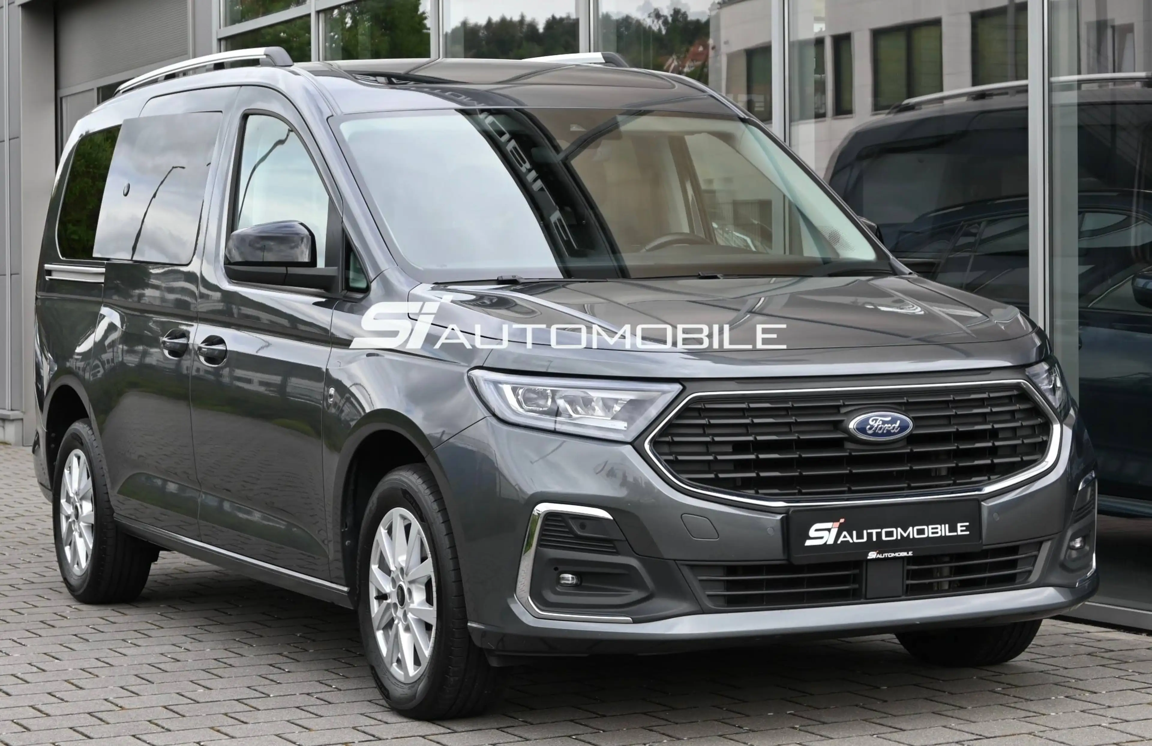 Ford Grand Tourneo Titanium 2.0 d Titanium Aut °PANO°KAM°8FACH° — photo 7