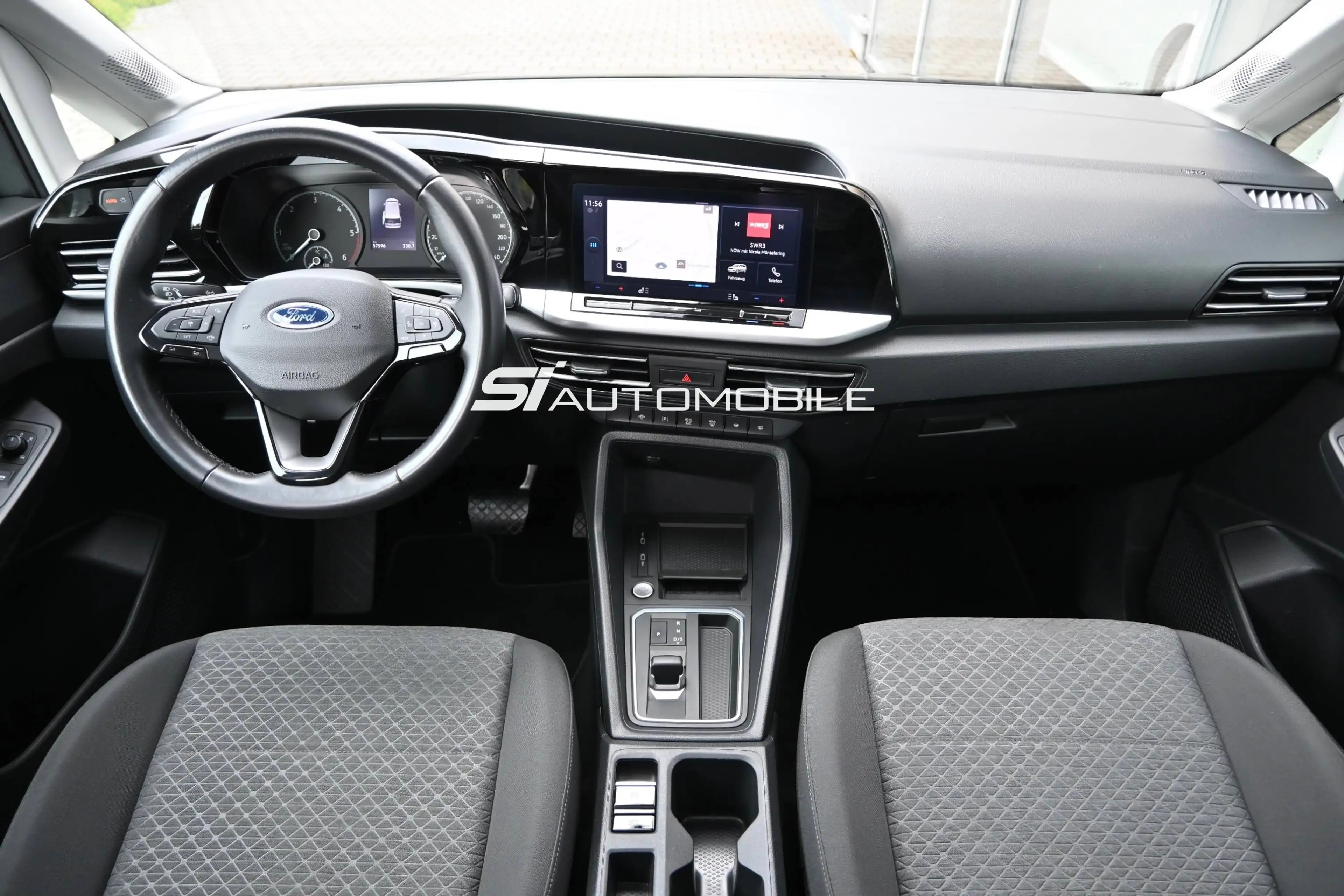 Ford Grand Tourneo Titanium 2.0 d Titanium Aut °PANO°KAM°8FACH° — photo 11