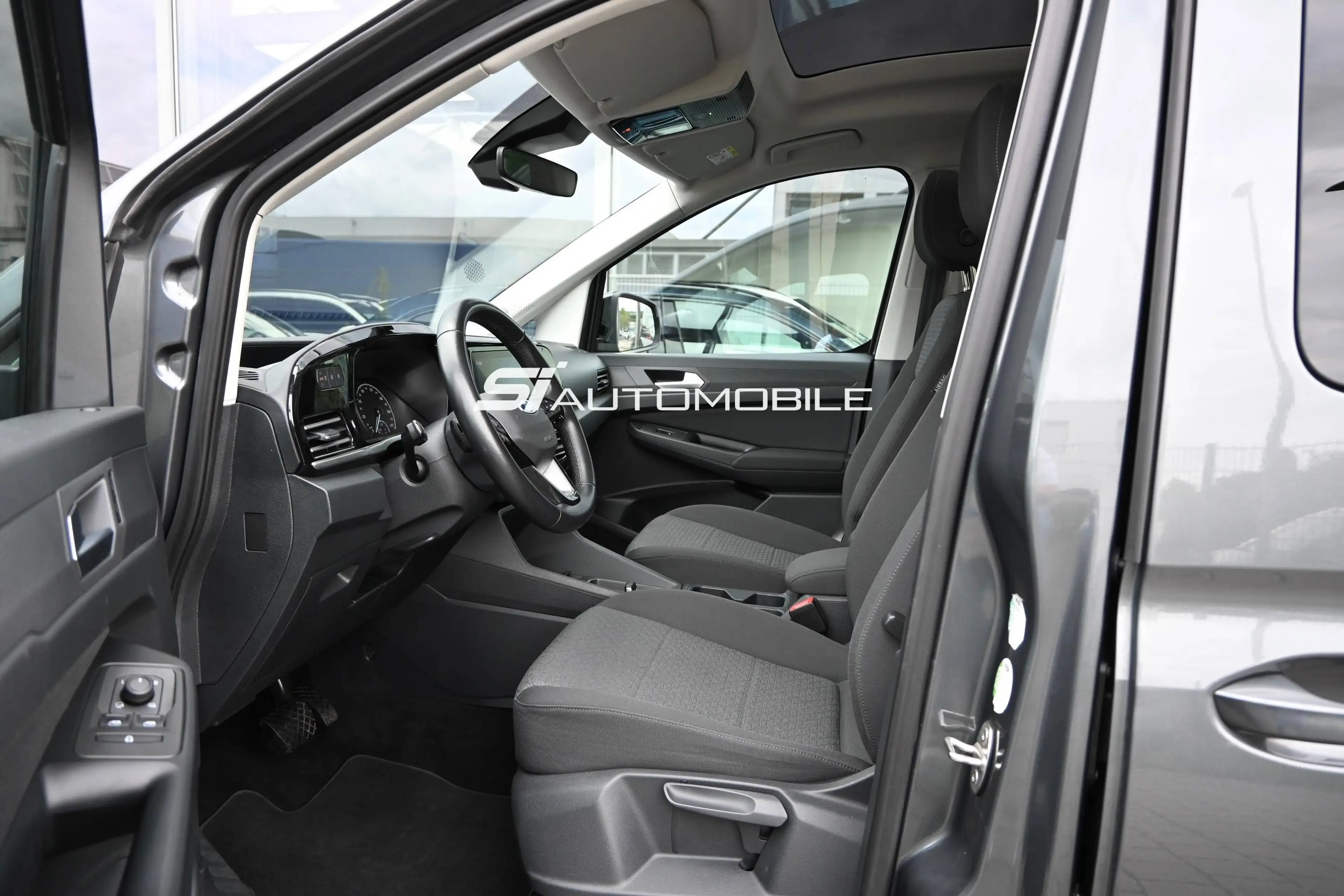Ford Grand Tourneo Titanium 2.0 d Titanium Aut °PANO°KAM°8FACH° — photo 10
