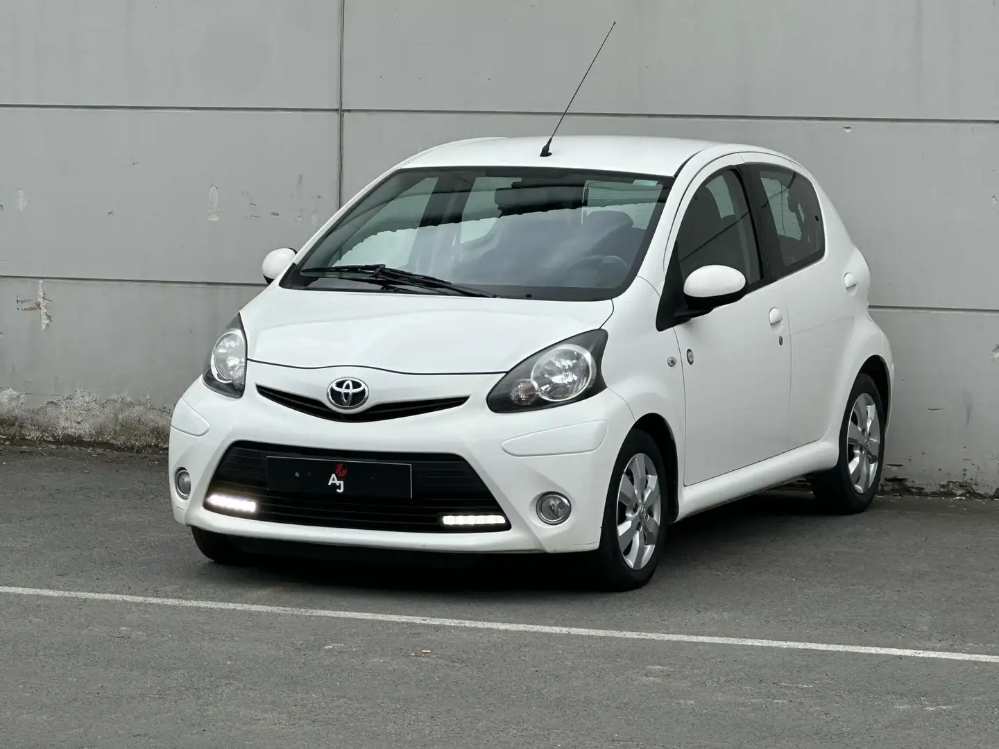 Toyota Aygo 1.0i Color Edition MMT Blanco - 1