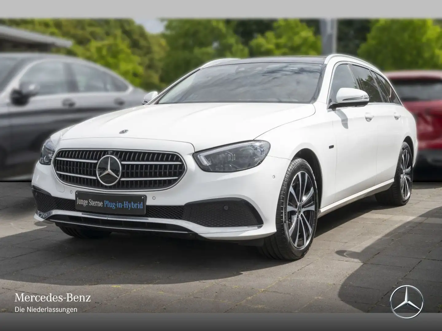 Mercedes-Benz E 300 de T 4M AVANTG+PANO+360+MULTIBEAM+FAHRASS+9G Weiß - 2