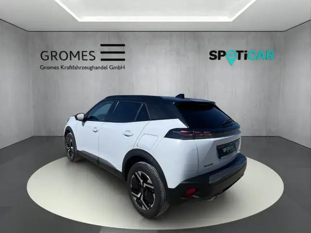 Peugeot 2008 view 5