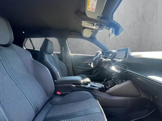 Peugeot 2008 view 13
