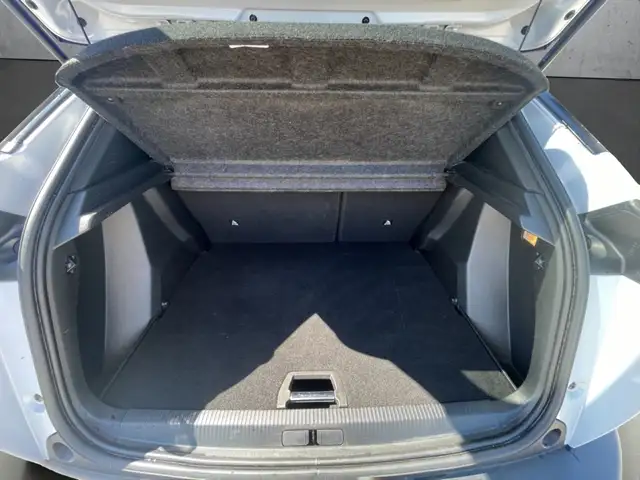 Peugeot 2008 view 7