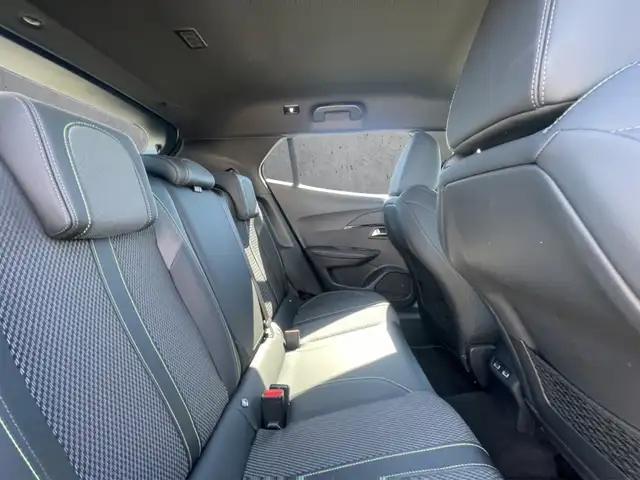 Peugeot 2008 view 14
