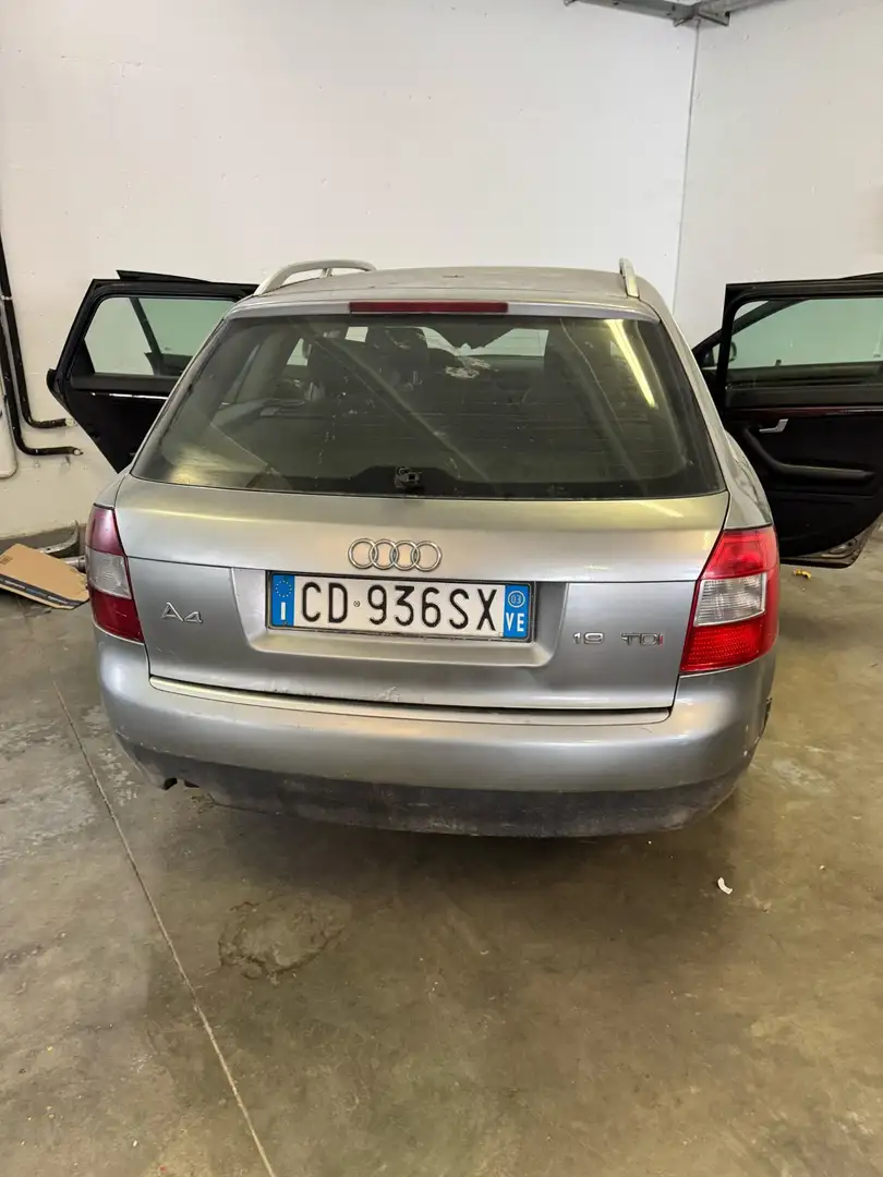 Audi A4 1.9 TDI/130 CV cat Avant Grigio - 1