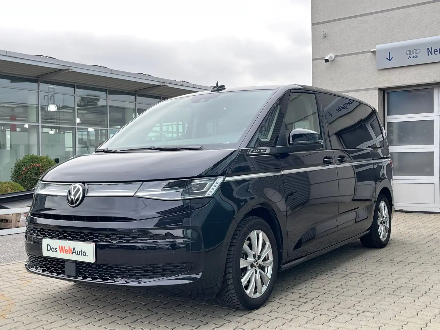 Volkswagen T7 Multivan VW T7 Multivan Style TDI Schwarz - 1