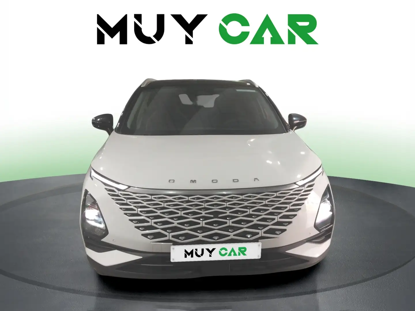 Omoda 5 1.6 Premiun 145 Weiß - 2