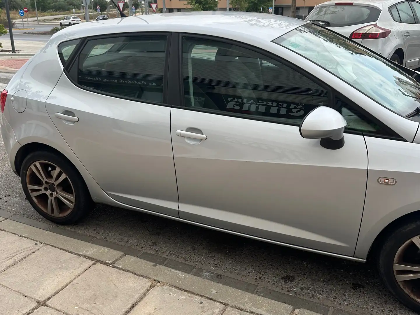 SEAT Ibiza Ibiza 1.6TDI CR Style DPF Style Stříbrná - 1