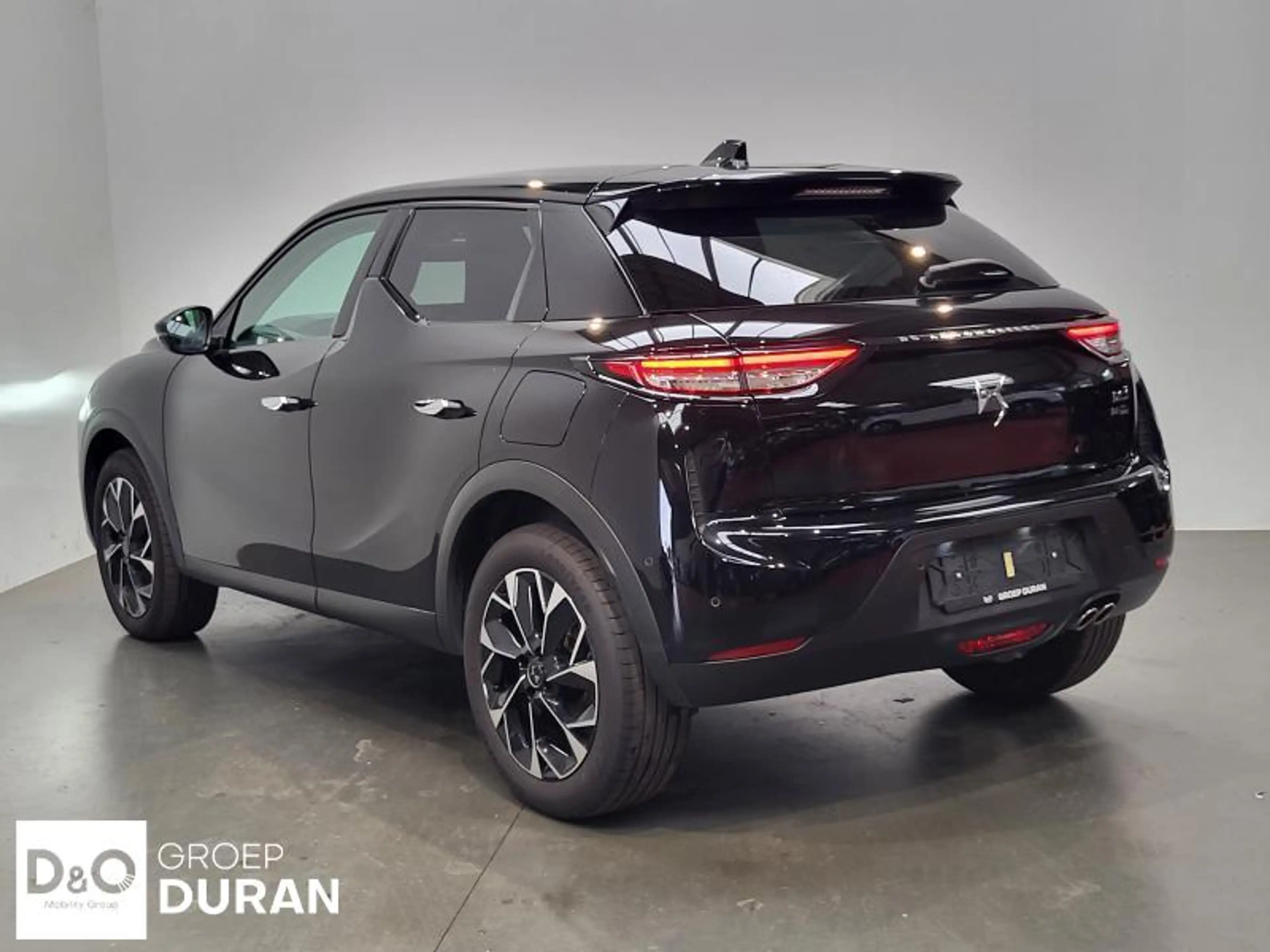 DS Automobiles DS 3 Etoile 1.2 Hybrid e-dcs6 — photo 3