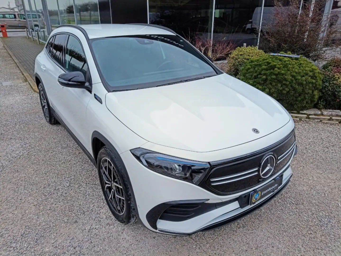 Mercedes-Benz EQA 250 Premium Pack Night Fehér - 2