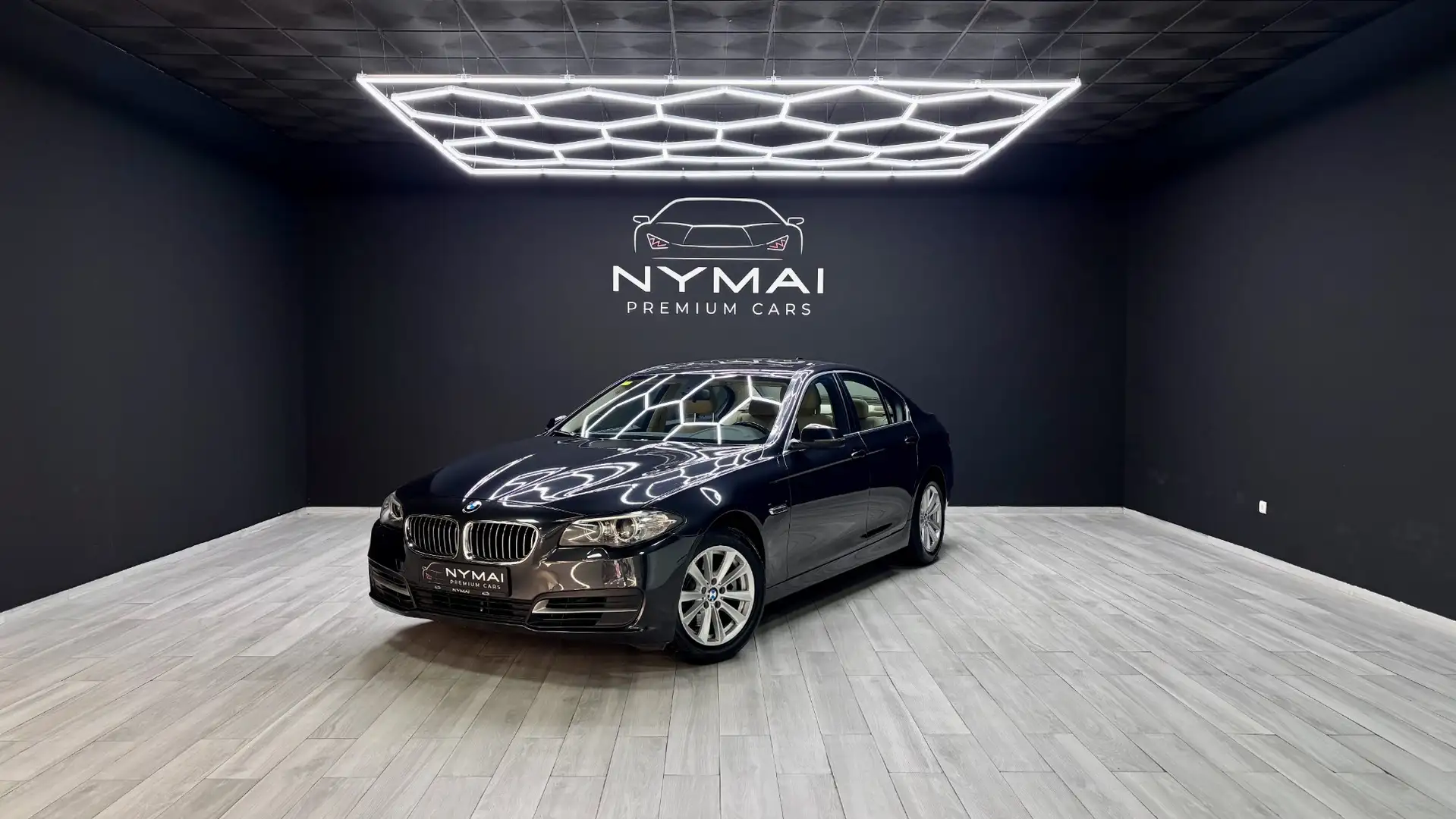BMW 520 520dA xDrive Gris - 1