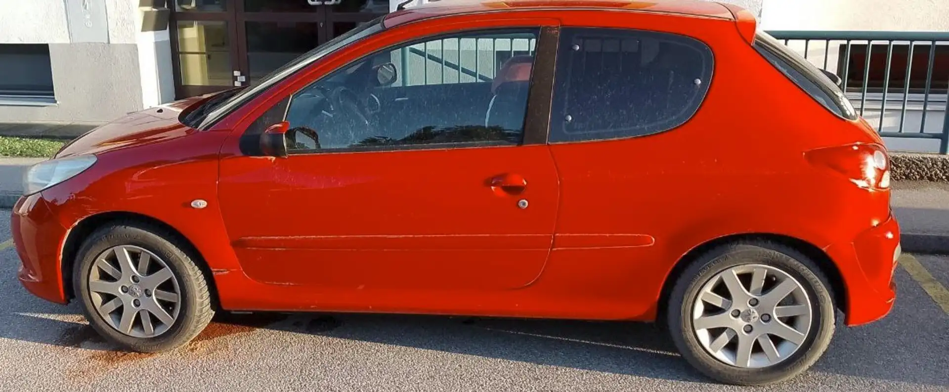 Peugeot 206 206+ Trendy 1,4 Trendy Rot - 2