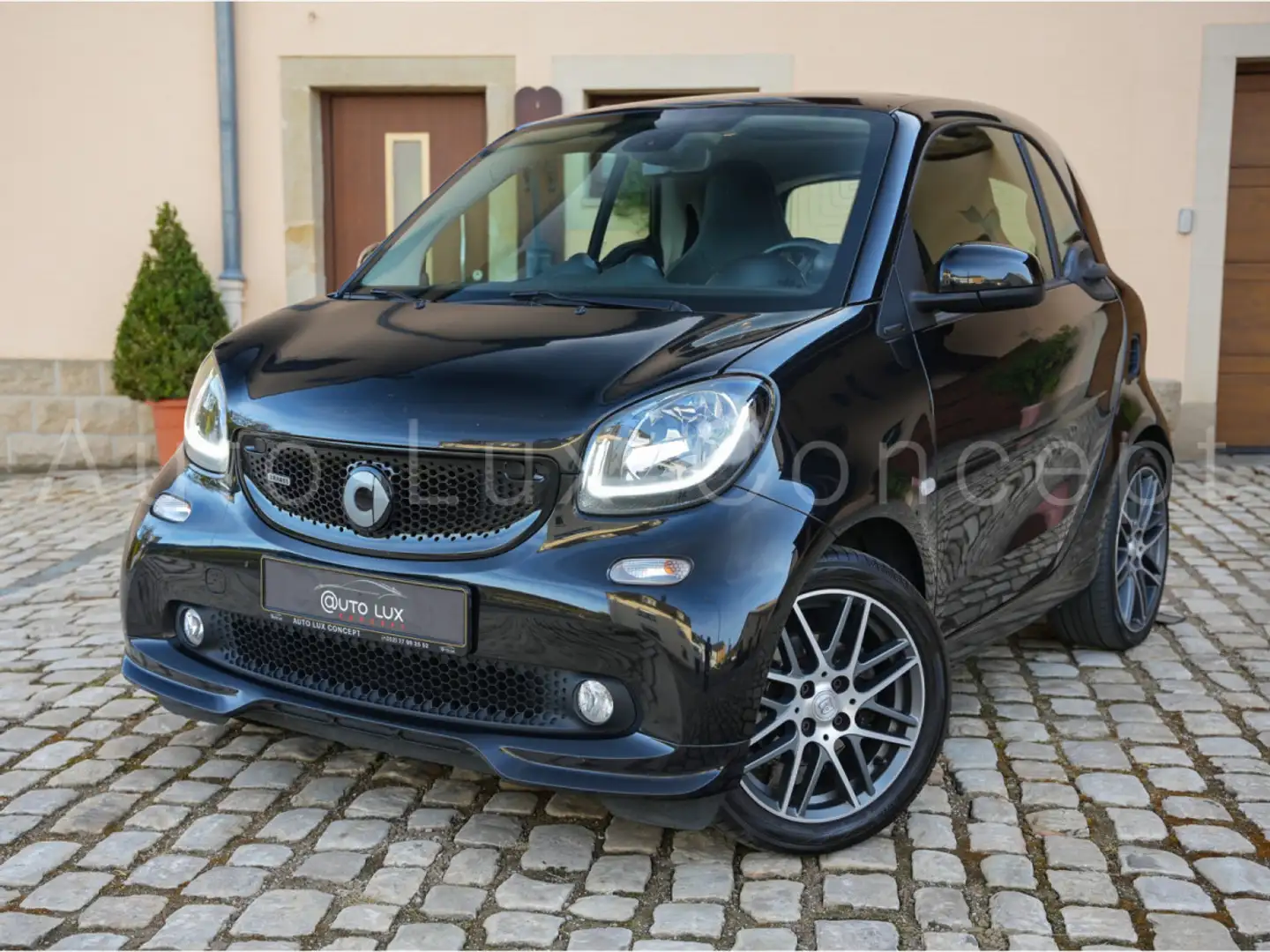 smart forTwo BRABUS 109 PS Xclusive twinamic/Kamera/JBL/Sitzhzg Noir - 1