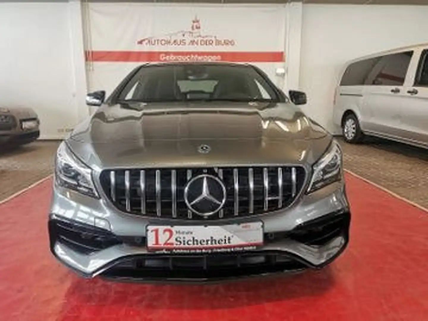 Mercedes-Benz CLA 45 AMG 4Matic Performance Šedá - 2