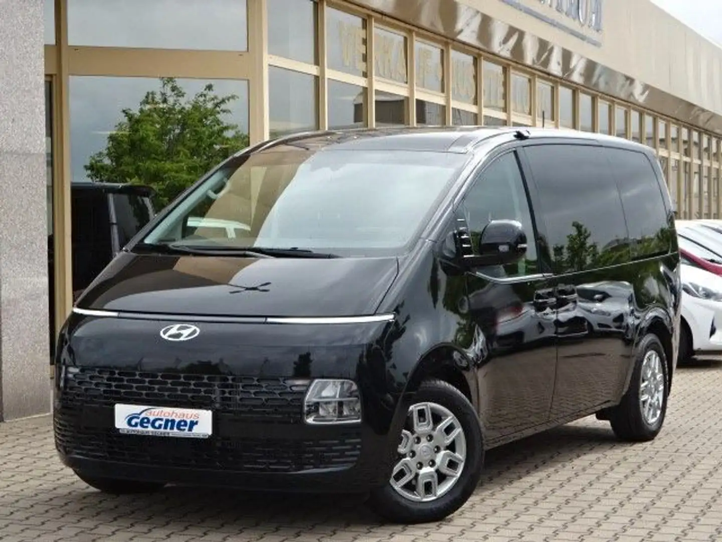Hyundai STARIA 177PS Autm. Trend 4WD Taxi Navi Kamera Noir - 2