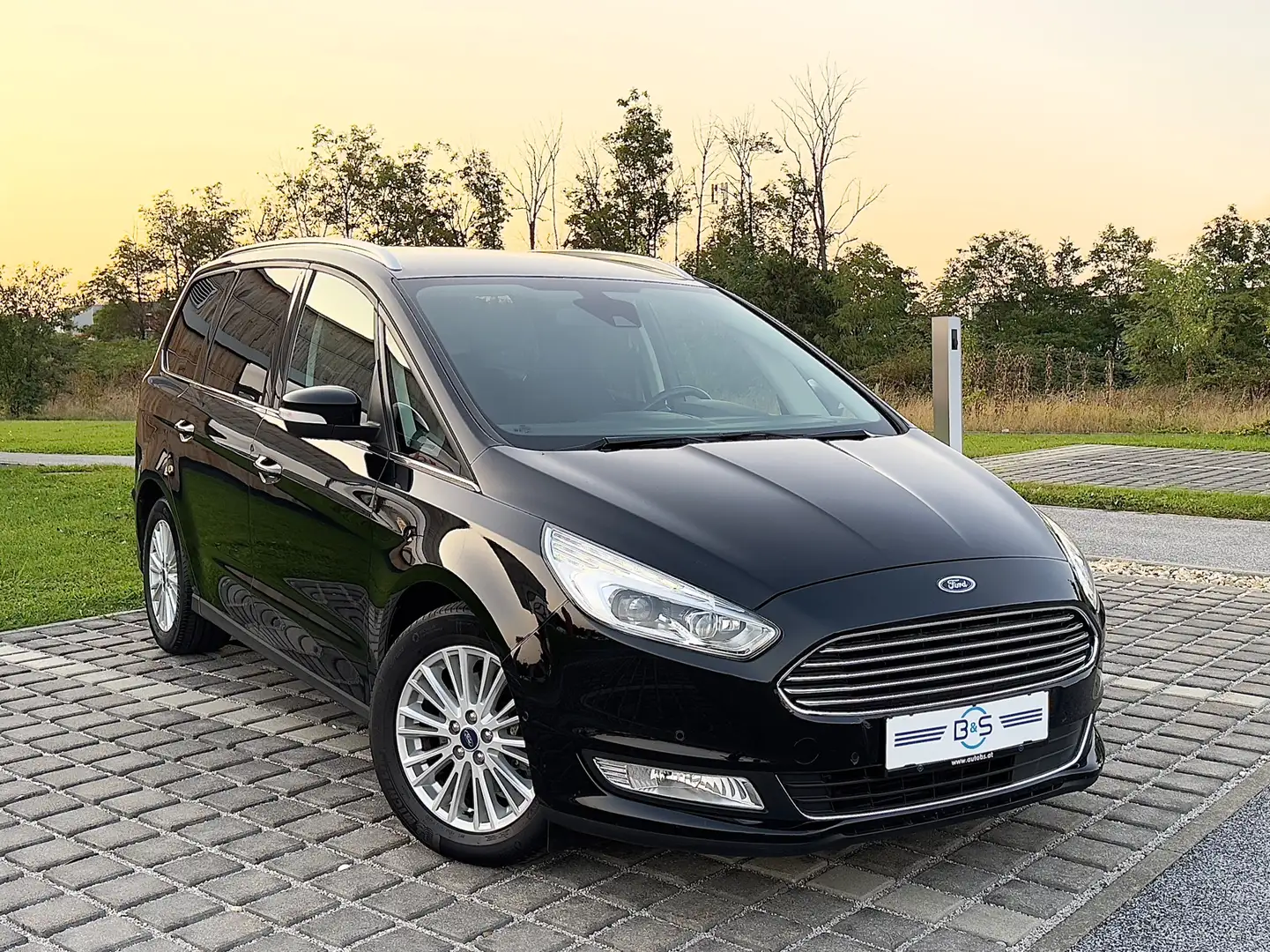 Ford Galaxy 2,0 Titanium Start/Stop *1.BESITZ, AUTOMATIK* Zwart - 1