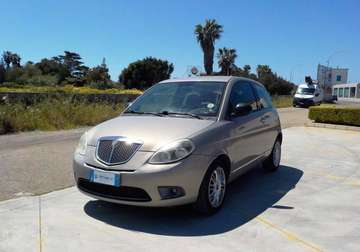 Ypsilon 1.3 mjt 16v Oro 90cv
