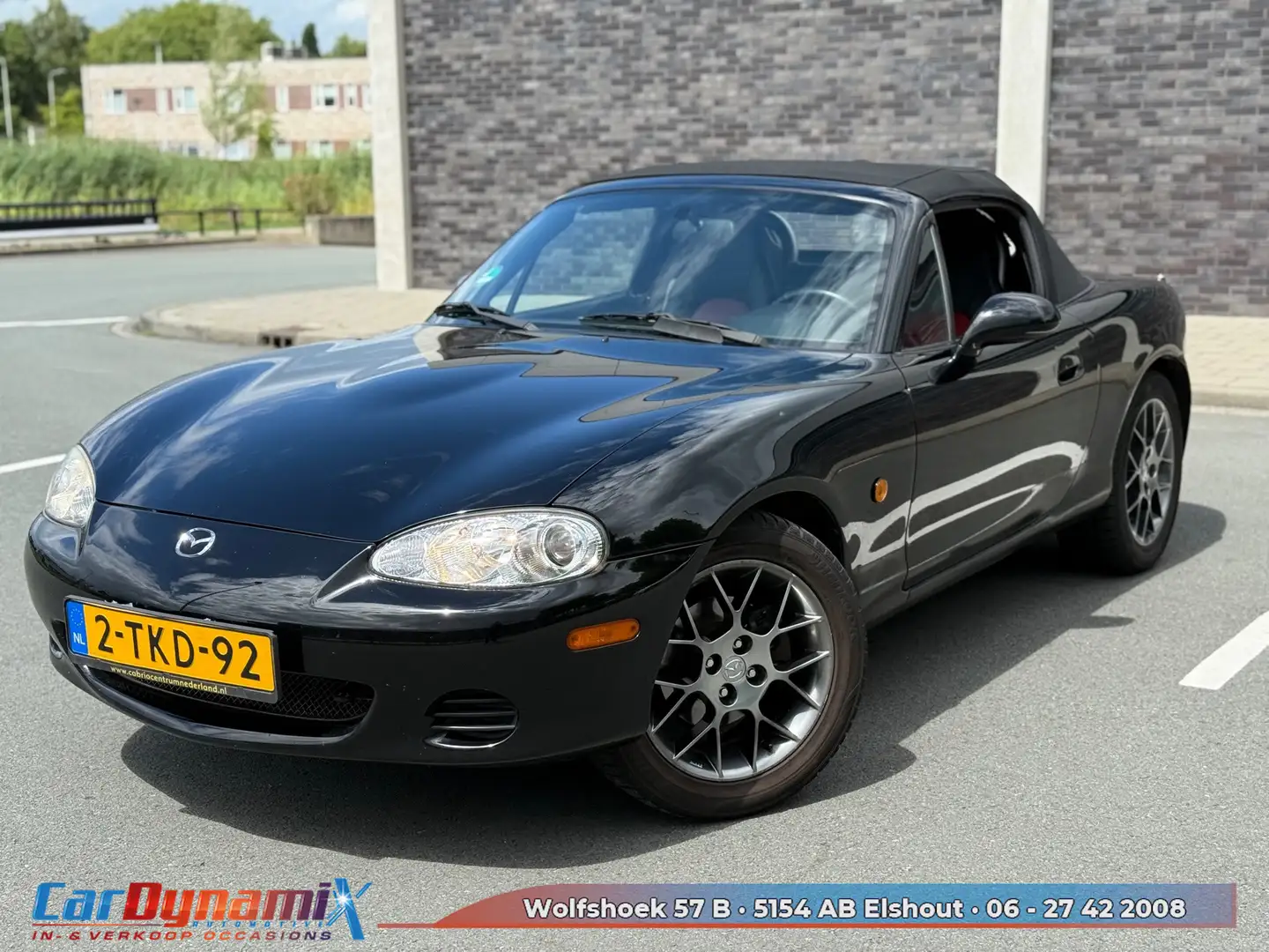 Mazda MX-5 1.6i Exclusive // CABRIO // LEDER // LMV // DISTR. Noir - 2
