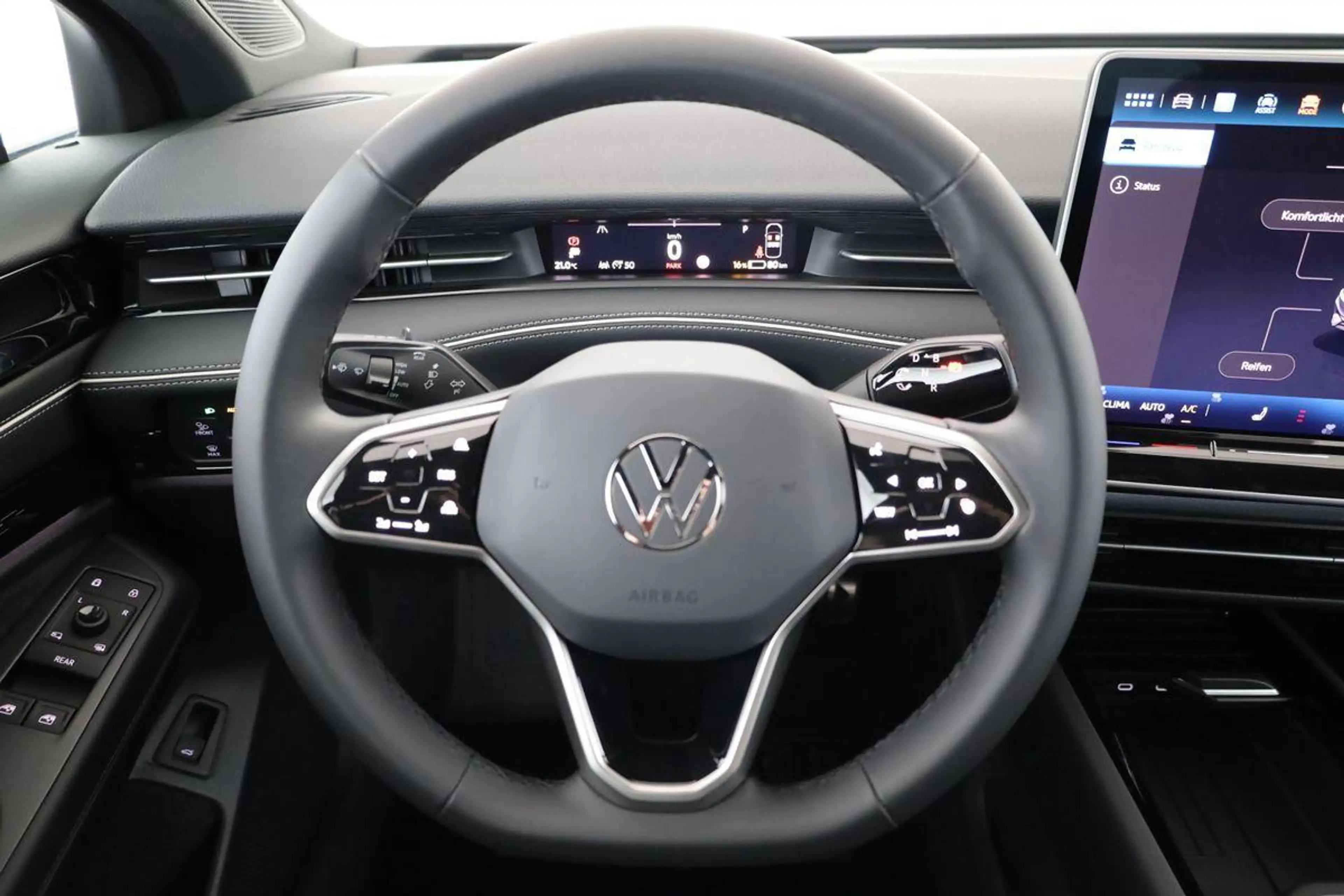 Volkswagen ID.7 Pro 210 kW Tourer Black, AHK, HuD, IQ.Light, IQ... — photo 5