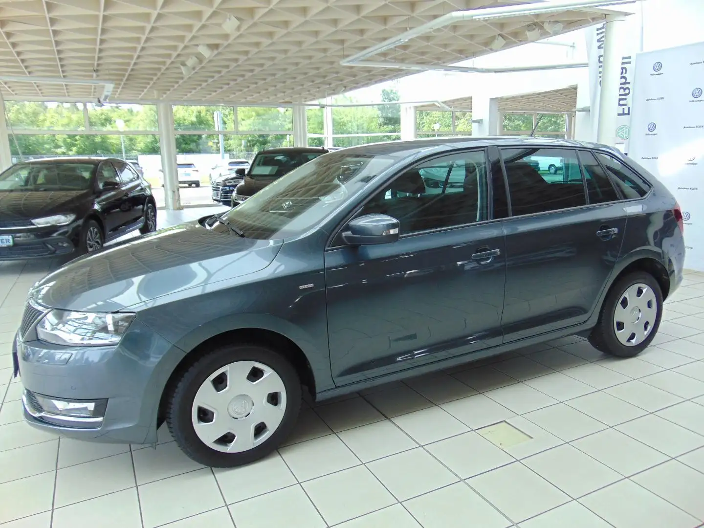 Skoda Rapid/Spaceback Ambition 1.0 TSI NAVI/XENON/SITZHZG. Grijs - 1