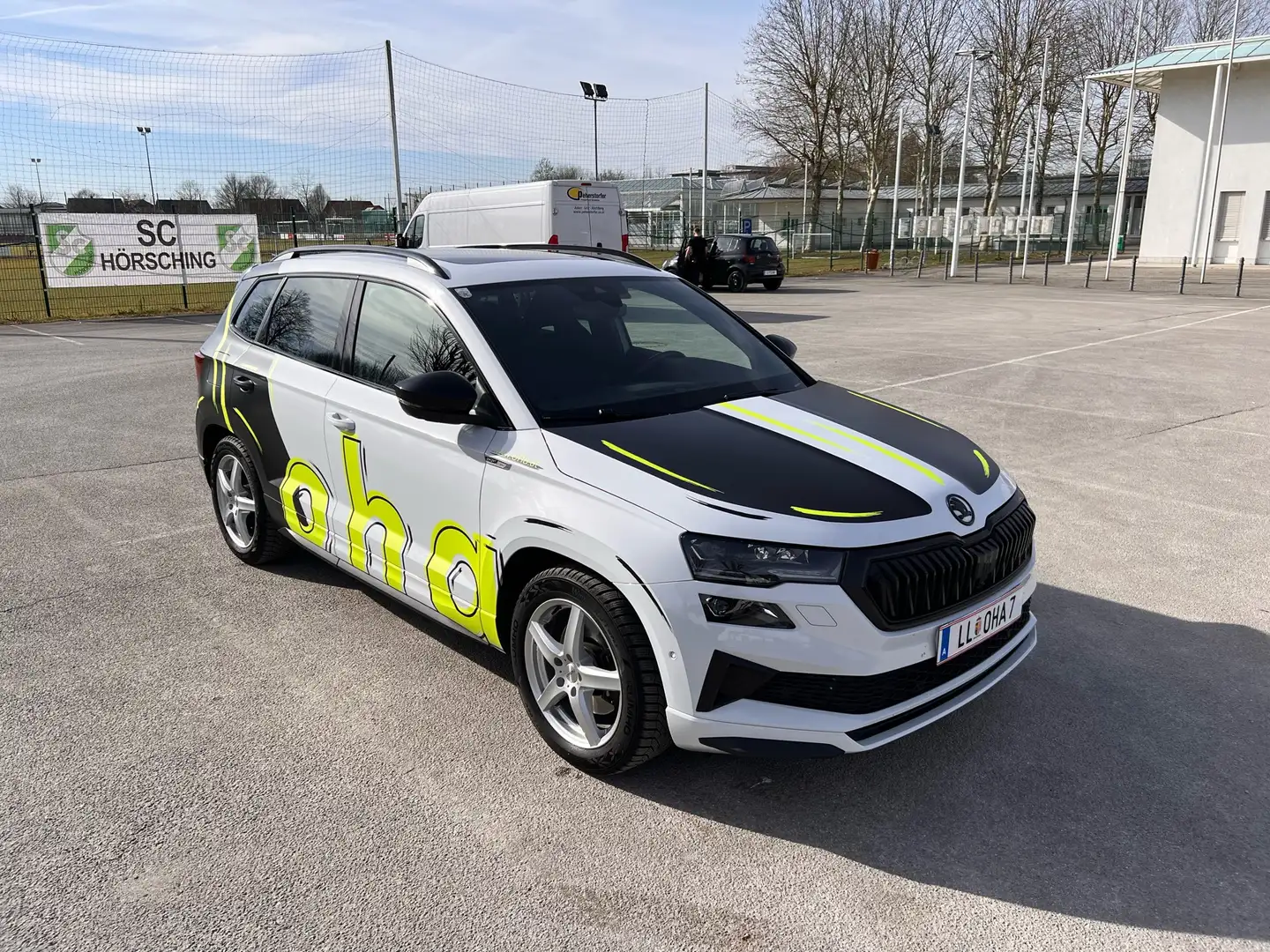 Skoda Karoq 1,5 TSI ACT DSG Sportline - 1