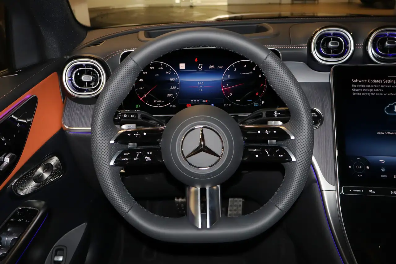 Mercedes-Benz GLC снимка Mercedes-Benz GLC