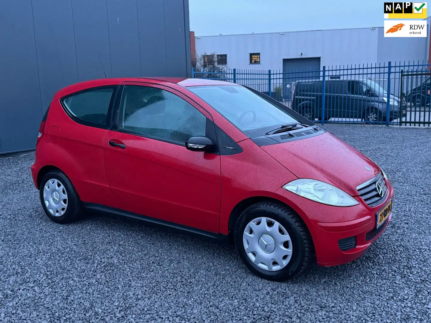 Mercedes-Benz A 170 Classic AIRCO!LAGE KM!APK!KOOPJE! Rot - 1