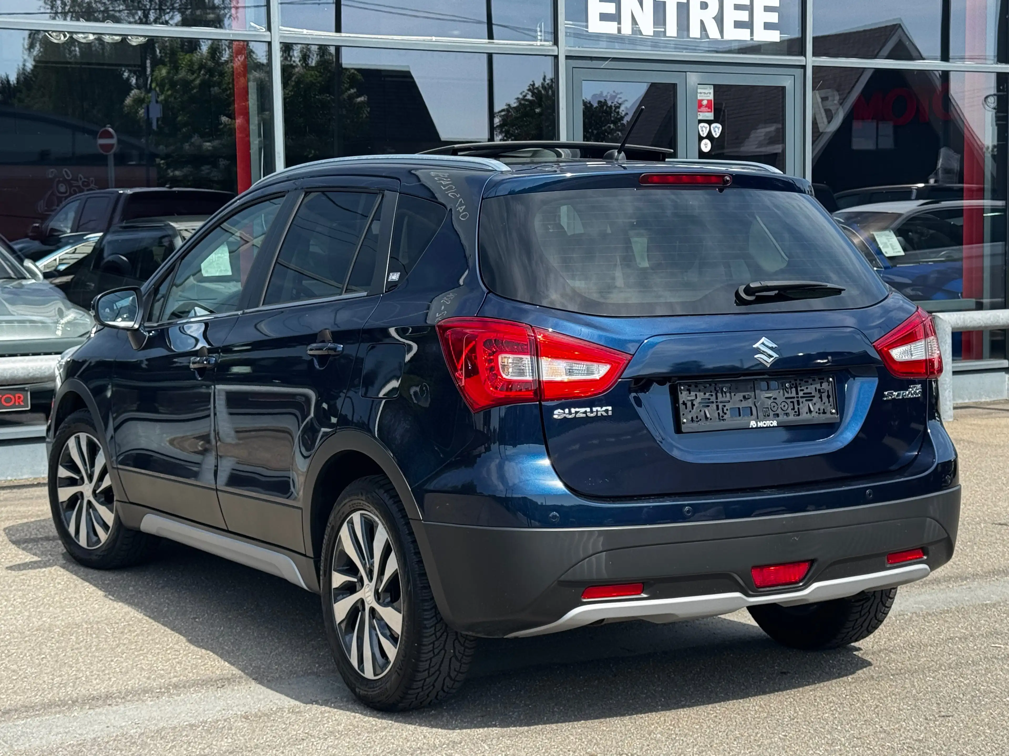 Suzuki SX4 S-Cross Sx4 S-Cross 1.4 Turbo Boosterjet GLX 140CV TOIT PANO CUIR CAMERA 1ER PROPRIETAIRE — photo 3