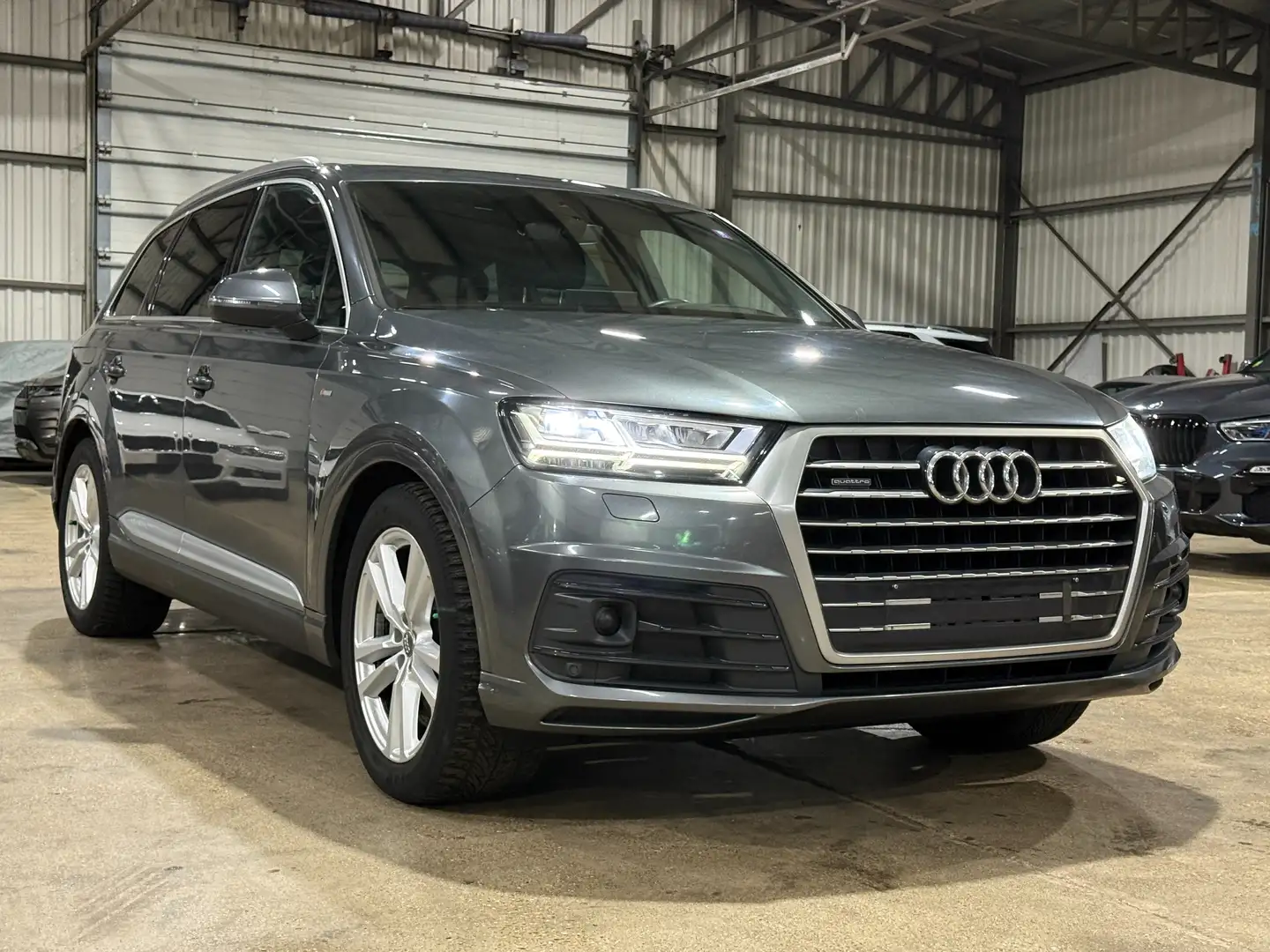 Audi Q7 Q7 3.0 TDI quattro tiptronic Grijs - 1