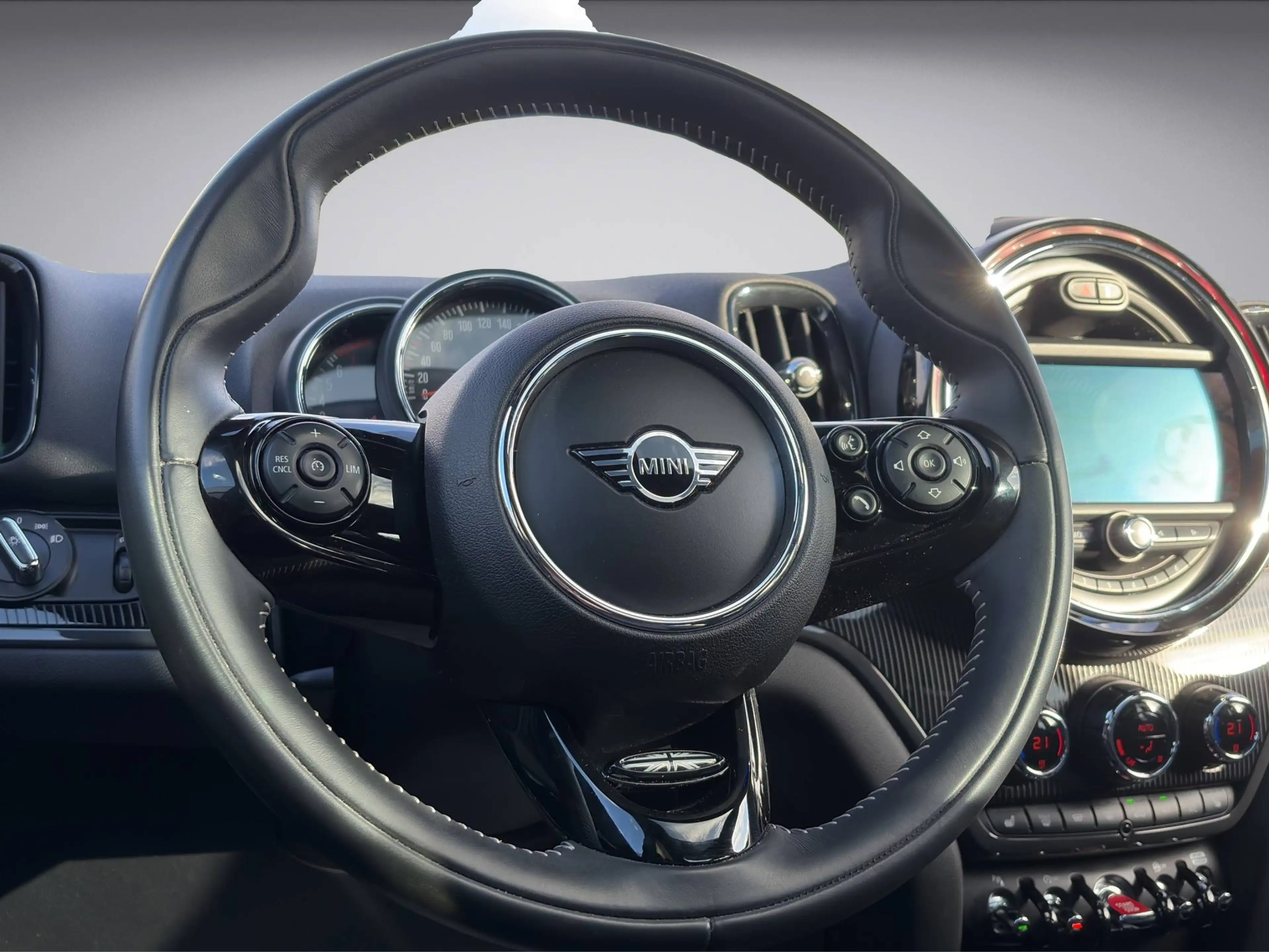 MINI Cooper Countryman Cooper — photo 14
