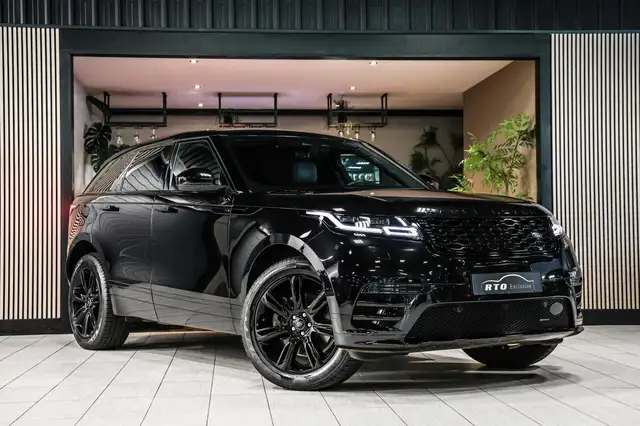 Land Rover Range Rover Velar view 4