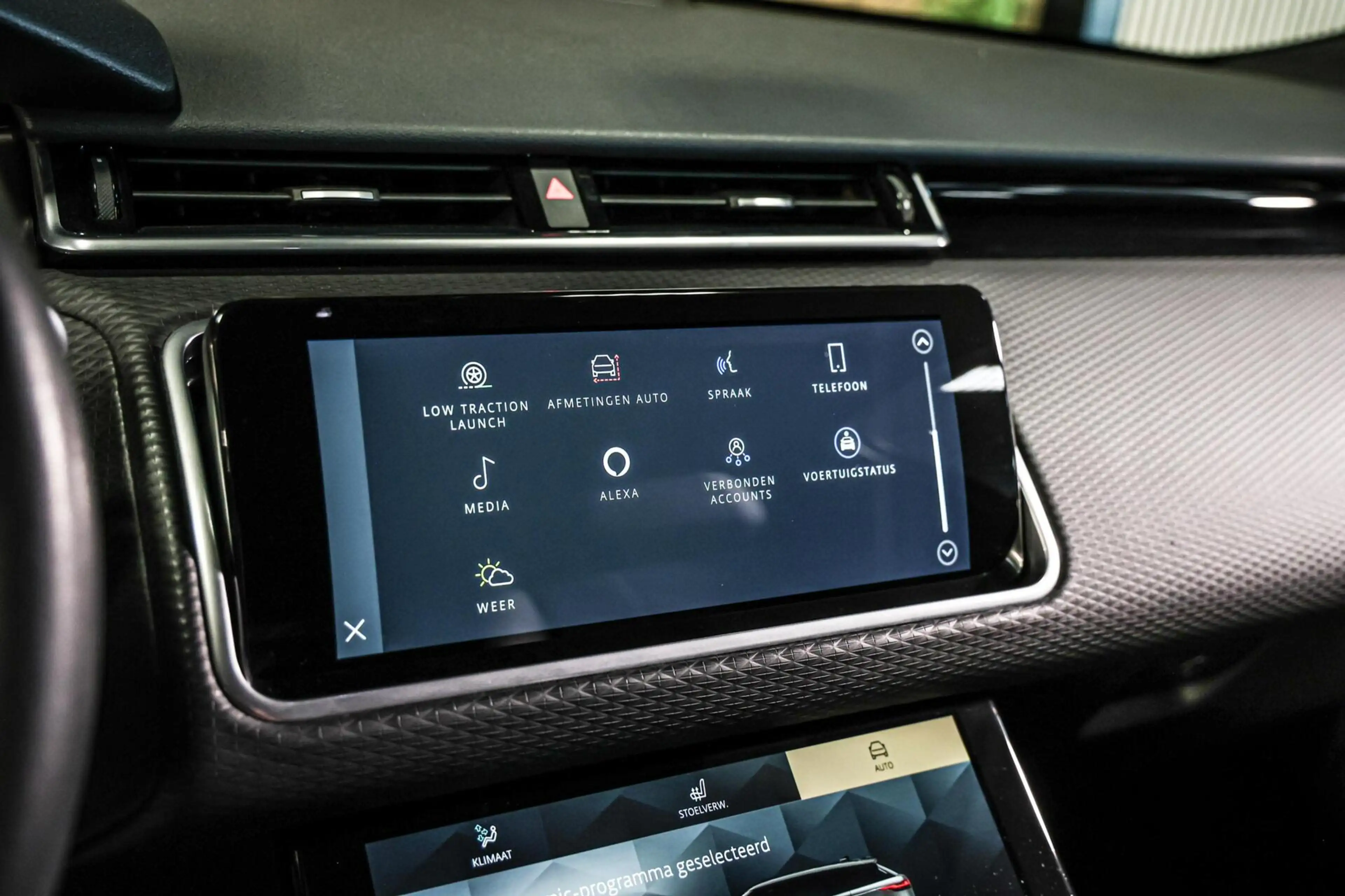 Land Rover Range Rover Velar 2.0 D200 AWD|Grijs kenteken — photo 36