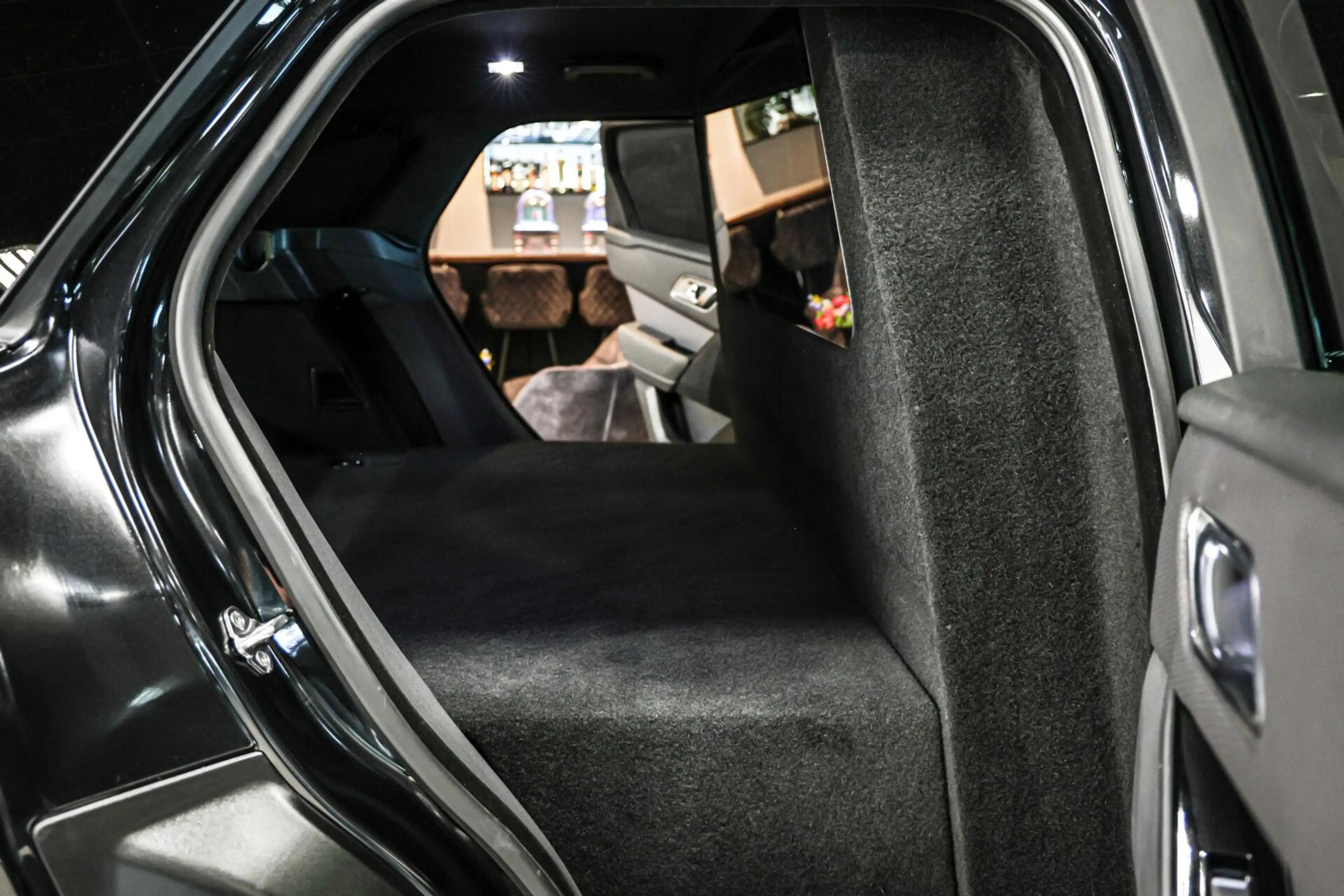 Land Rover Range Rover Velar 2.0 D200 AWD|Grijs kenteken — photo 21