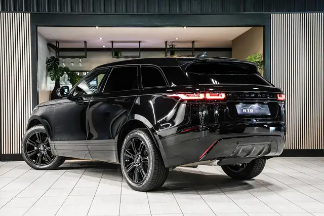 Land Rover Range Rover Velar view 3