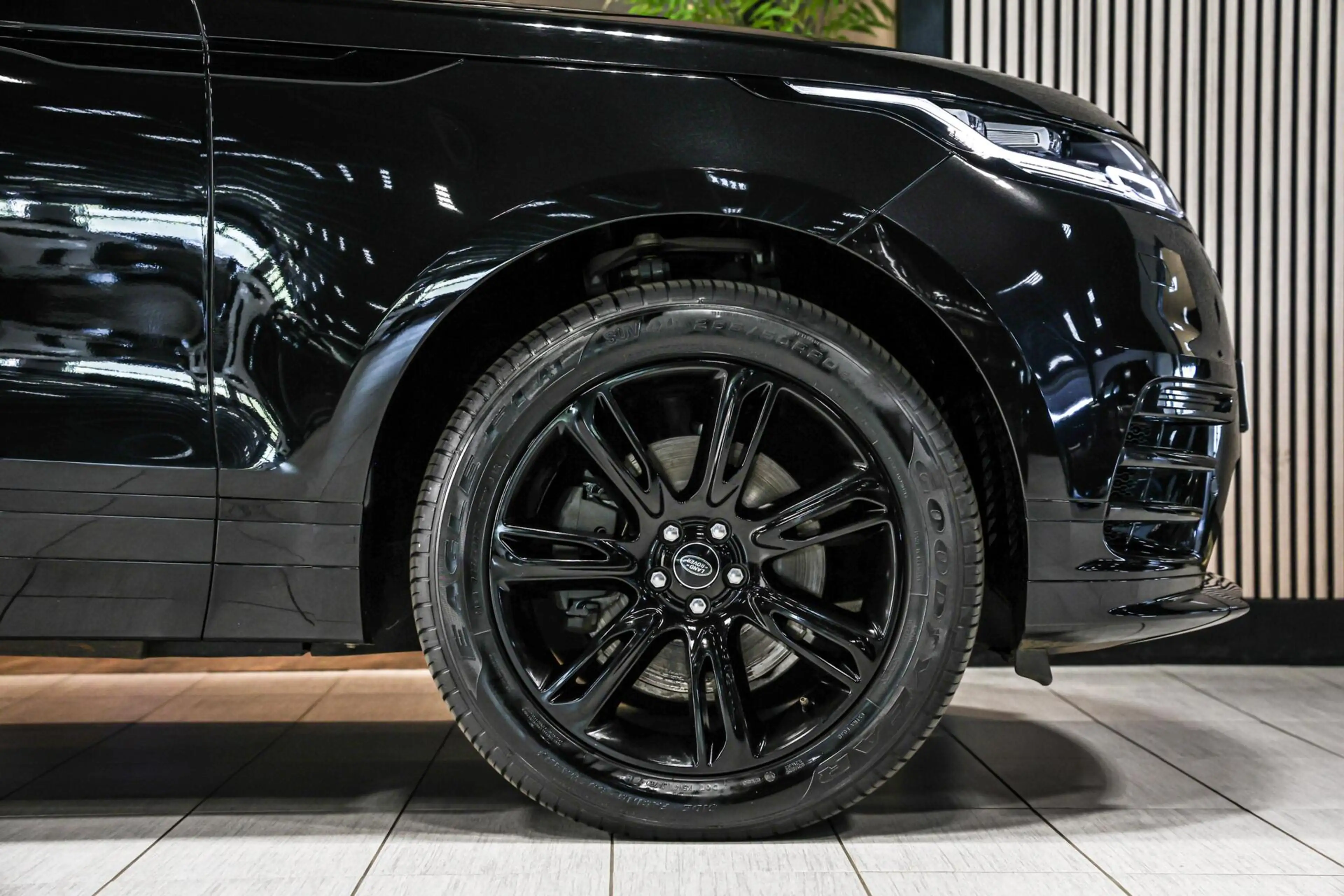 Land Rover Range Rover Velar 2.0 D200 AWD|Grijs kenteken — photo 20