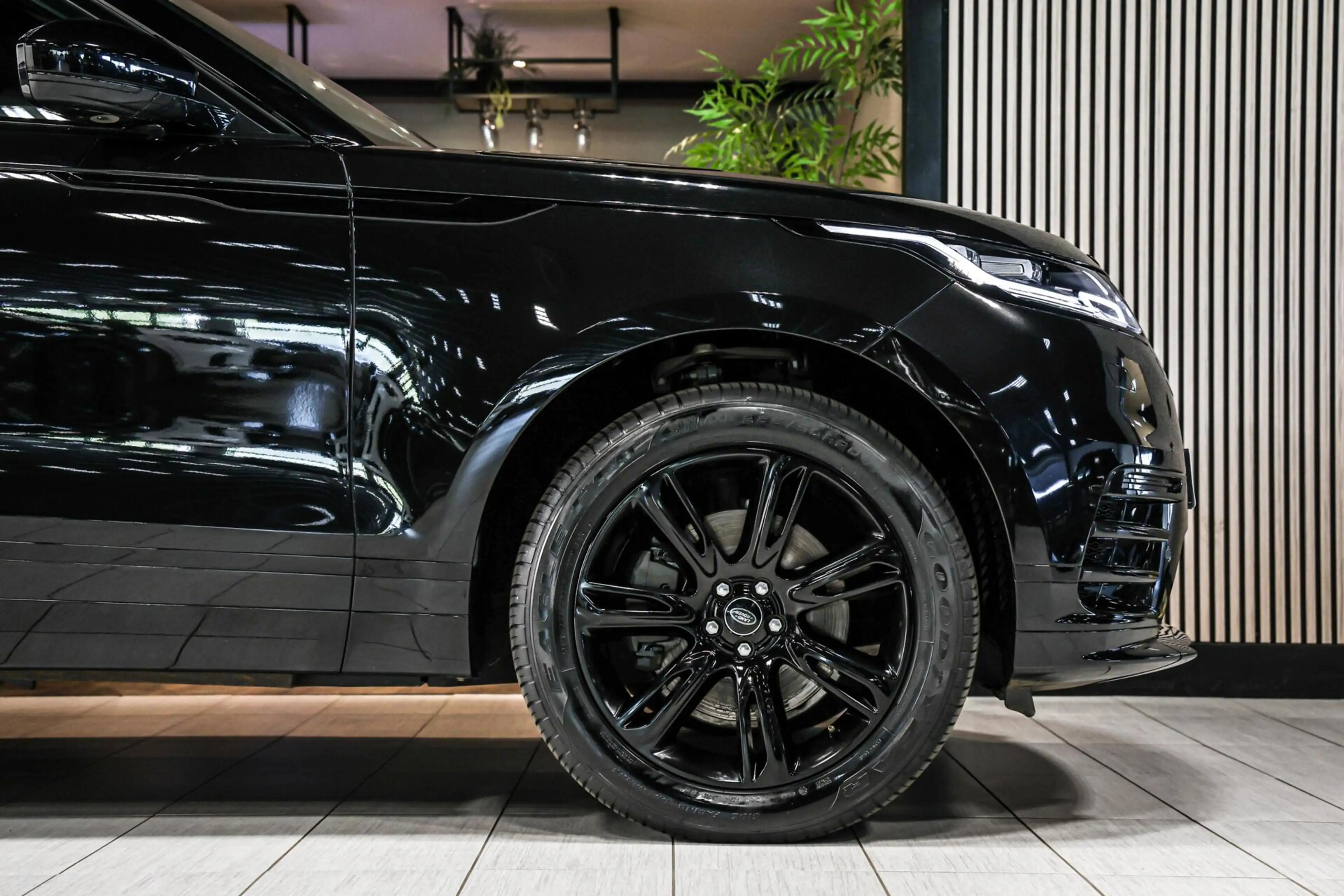 Land Rover Range Rover Velar 2.0 D200 AWD|Grijs kenteken — photo 19