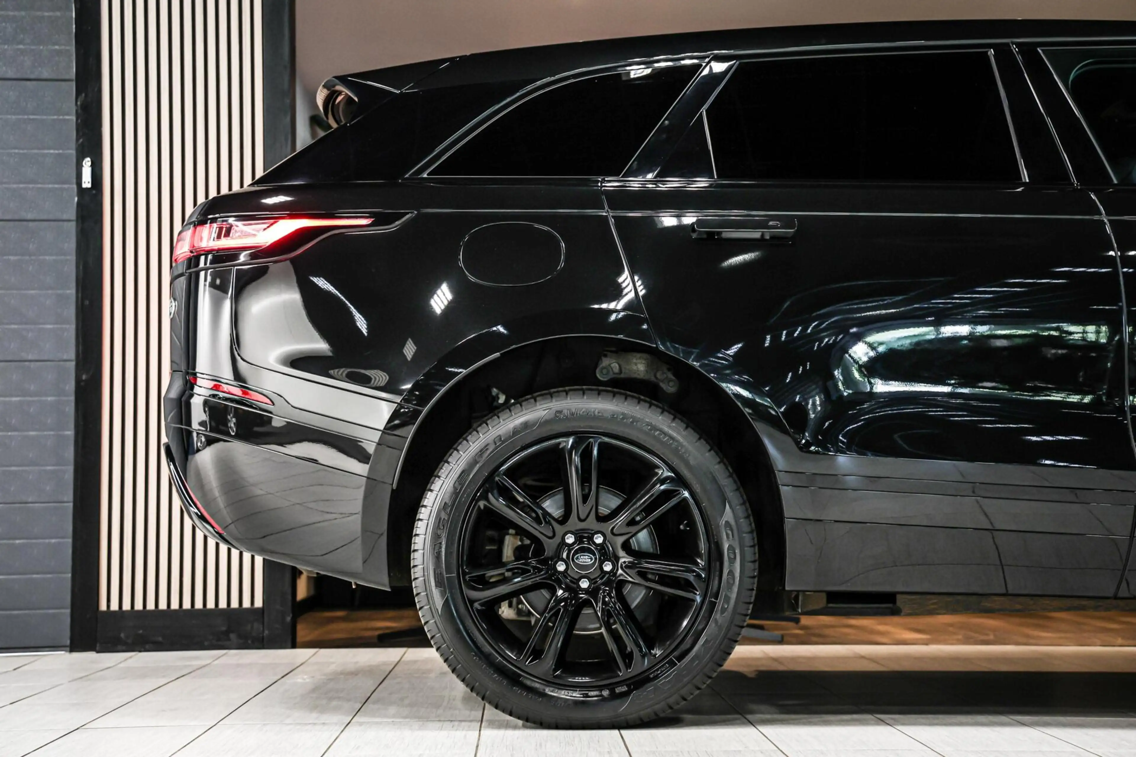 Land Rover Range Rover Velar 2.0 D200 AWD|Grijs kenteken — photo 18