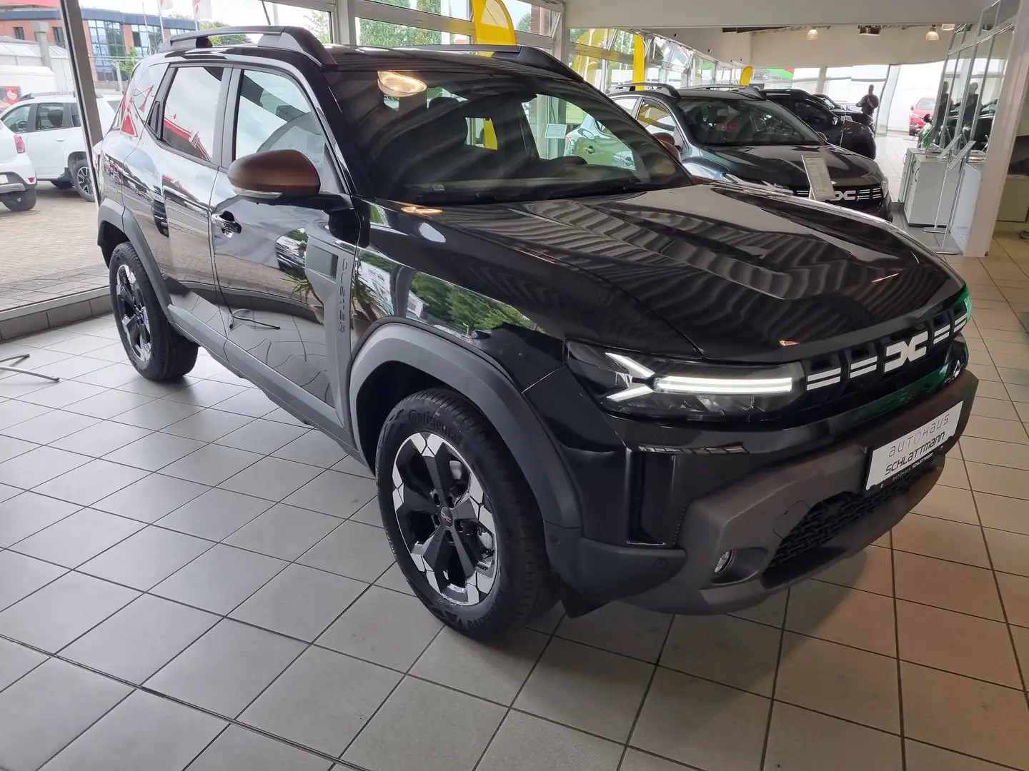 Dacia Duster Hybrid TCe 140 Extreme *Navi*Kamera*SHz*Automtom. Schwarz - 2