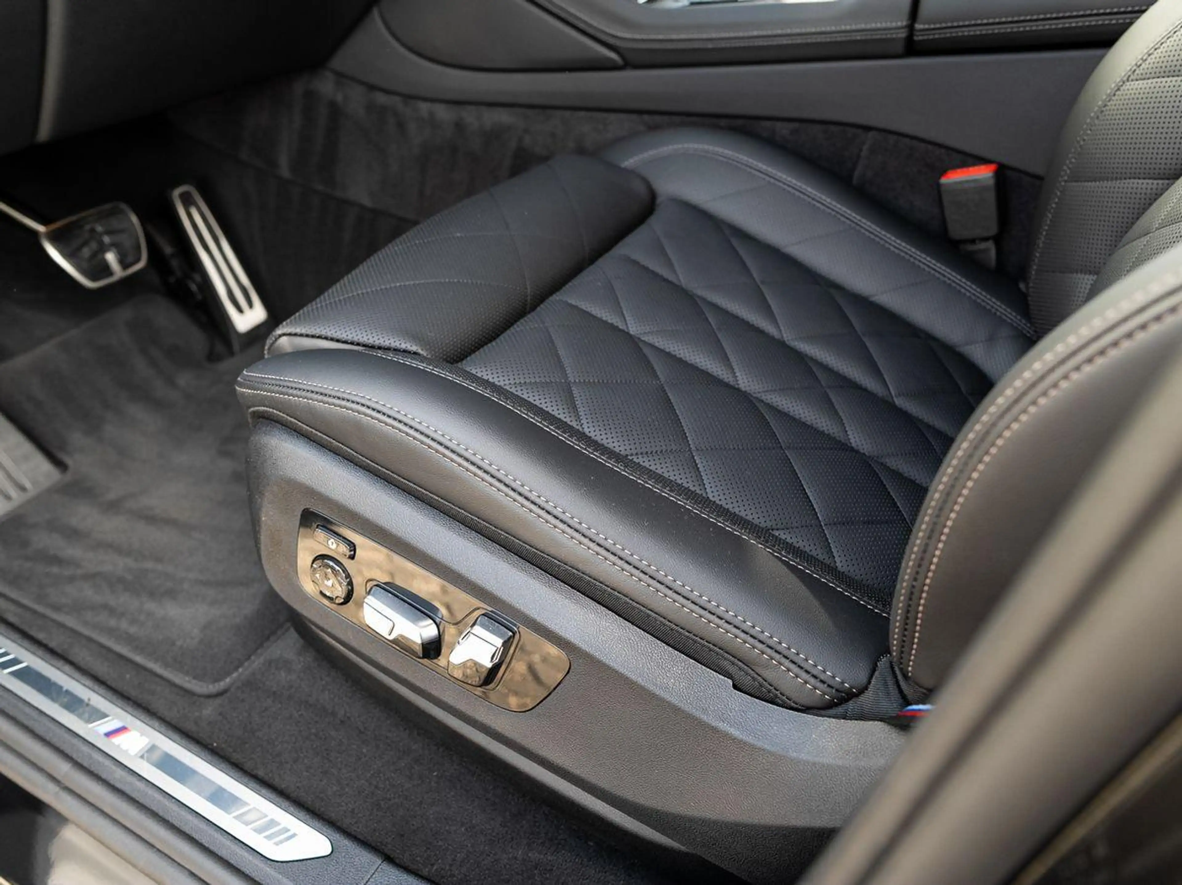 BMW X6 xDrive30d M-SportPRO 22 PANO K-Sitz+Lüft HuD — photo 11