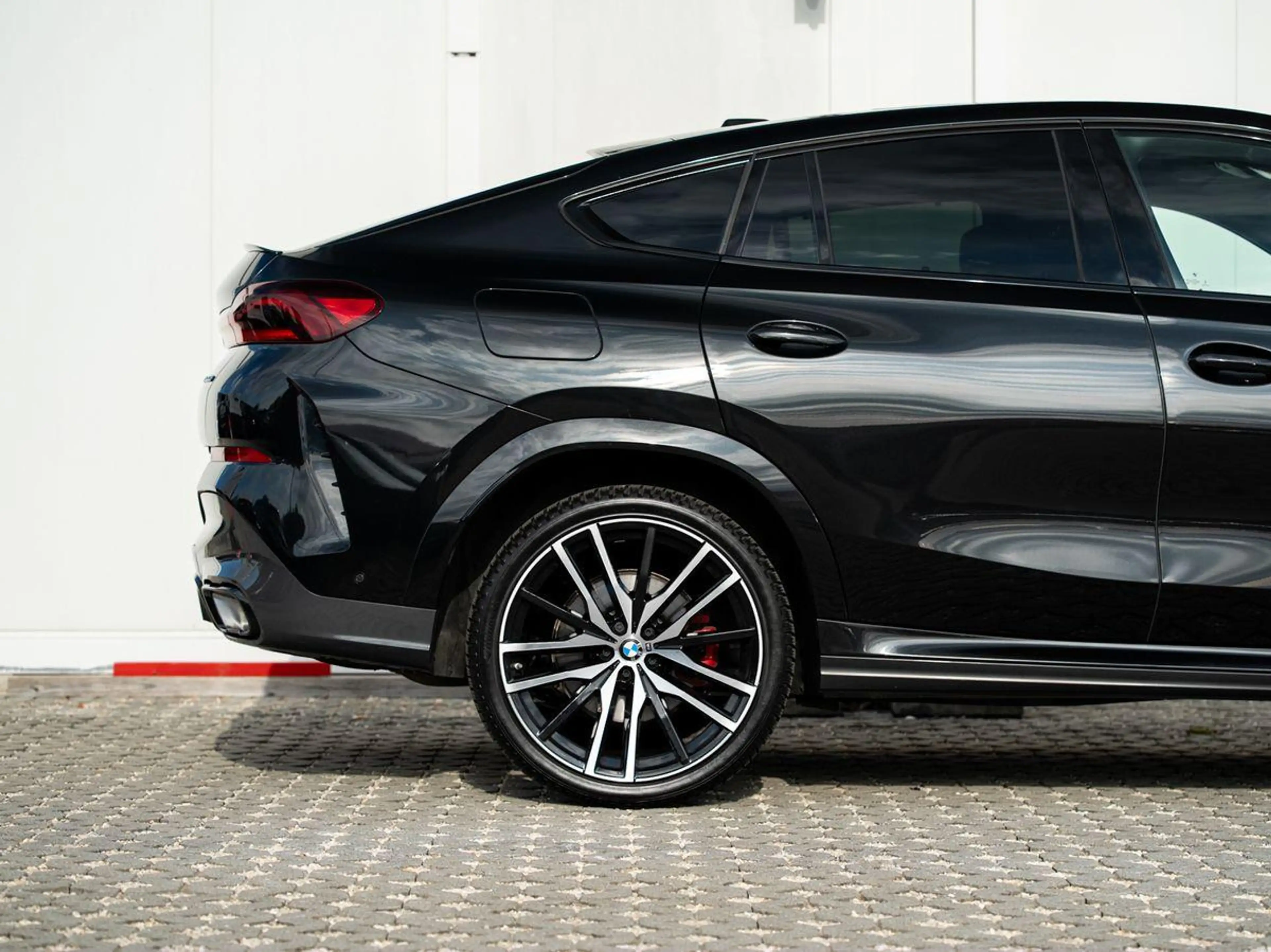 BMW X6 xDrive30d M-SportPRO 22 PANO K-Sitz+Lüft HuD — photo 6