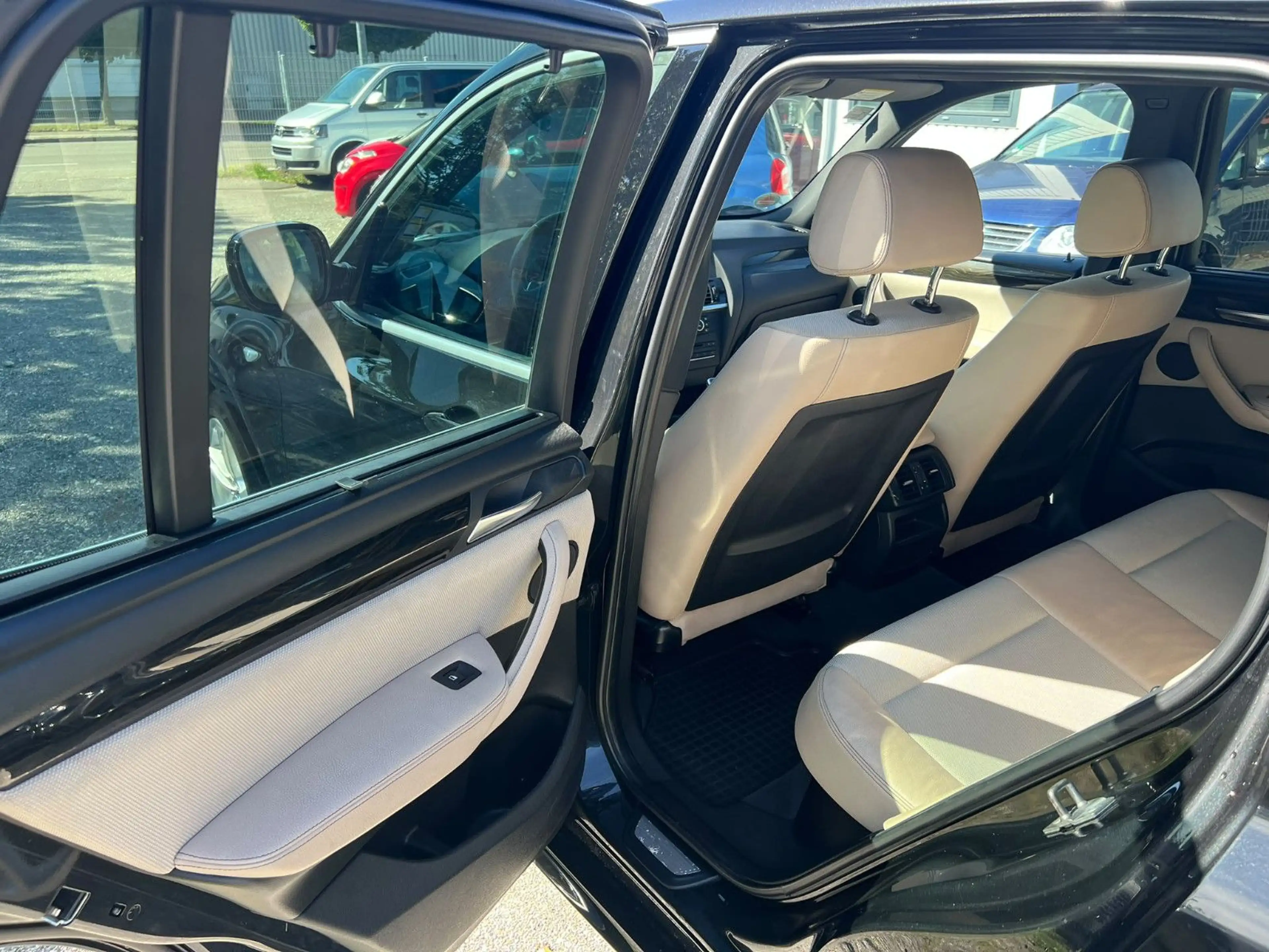 BMW X3 xDrive 35 i — photo 14