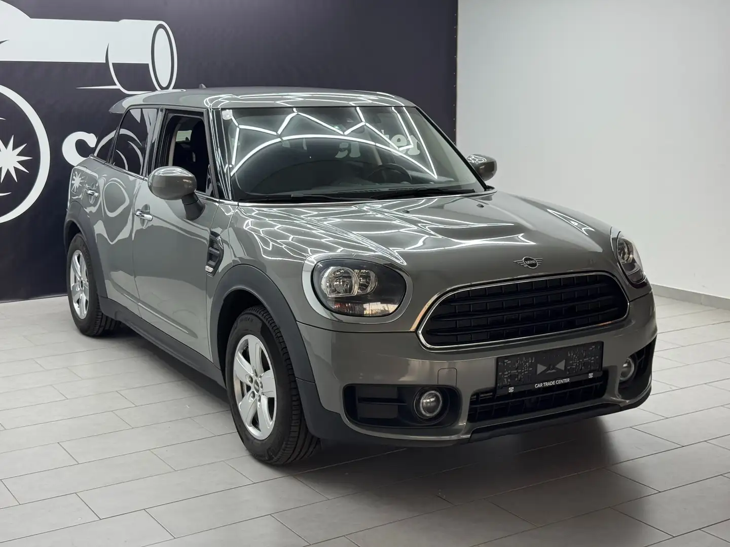 MINI One D Countryman MINI Countryman One D Grau - 2