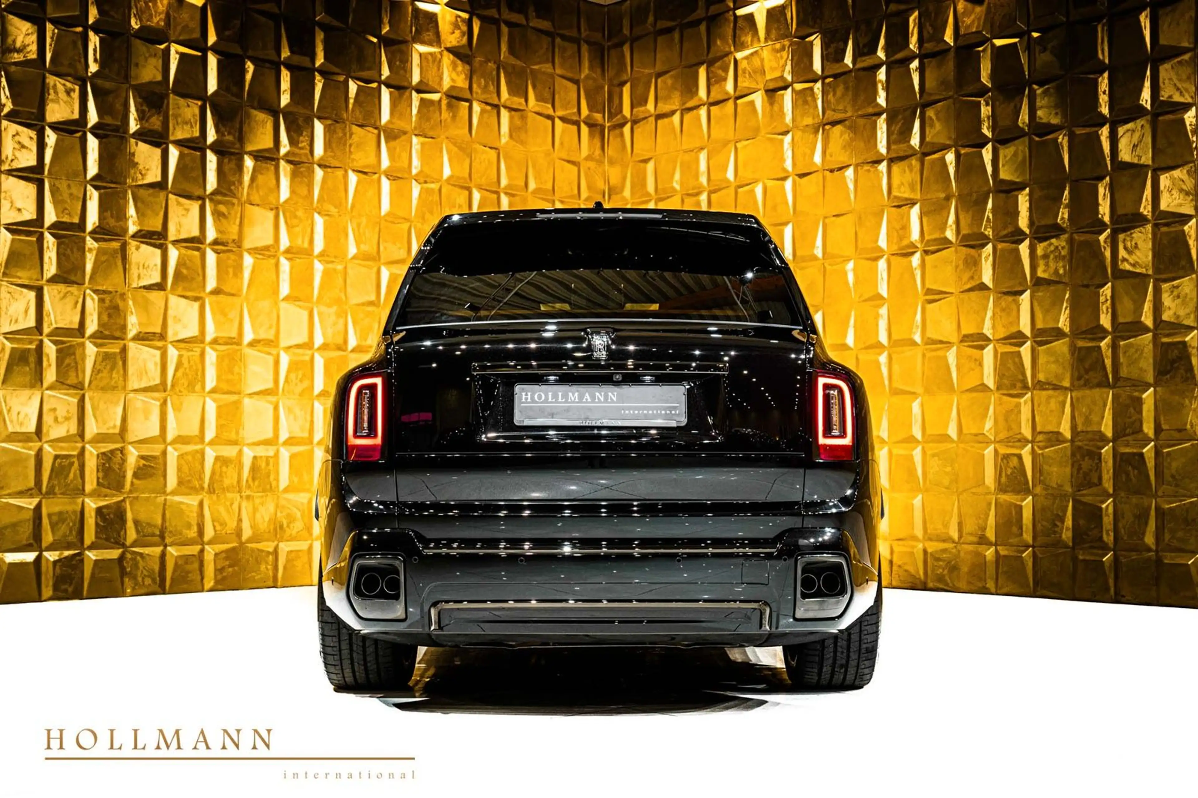 Rolls-Royce Cullinan SERIES II+BLACK BADGE+4 SEATS+ MY2027 — photo 4