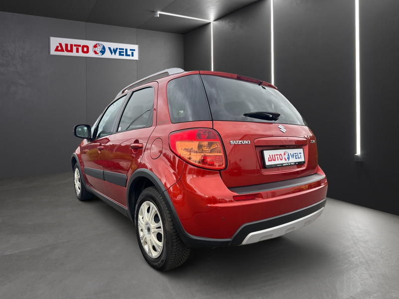 Suzuki SX4 1.6 Comfort Sitzheizung Klimaaut. PDC Navi — photo 5